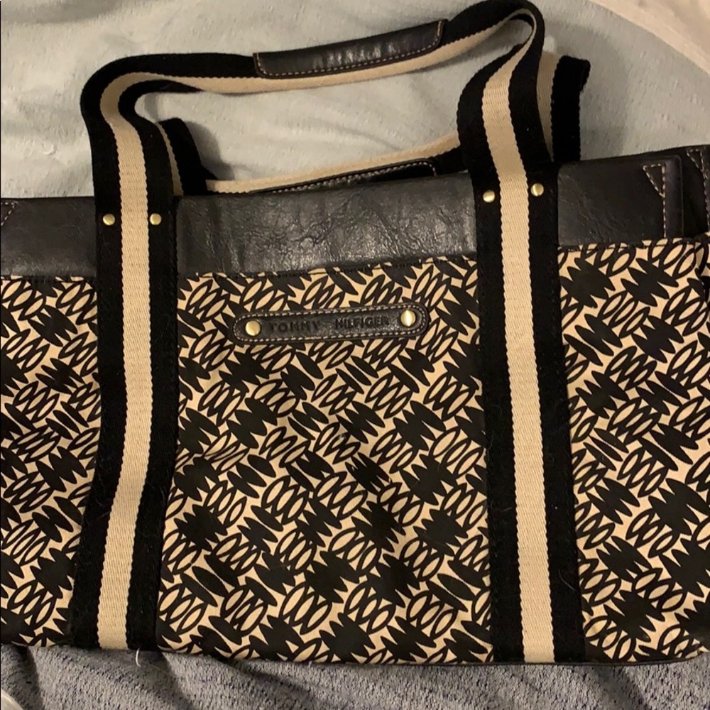 Tommy Hilfiger bag